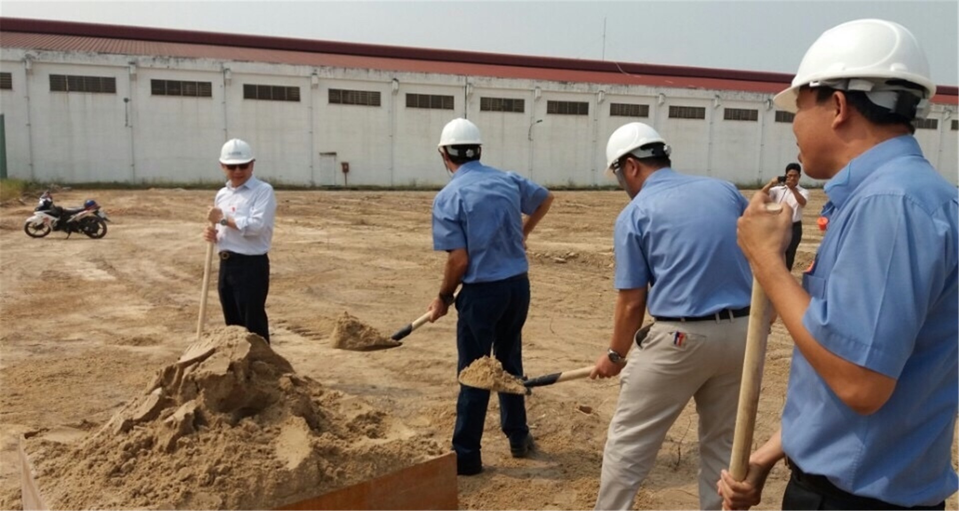 建设亚洲包装工业越南工厂仓库的开工庆典